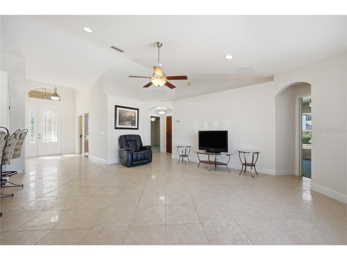 2021 Massachusetts Avenue Orange City FL 32763 V4945806 image11