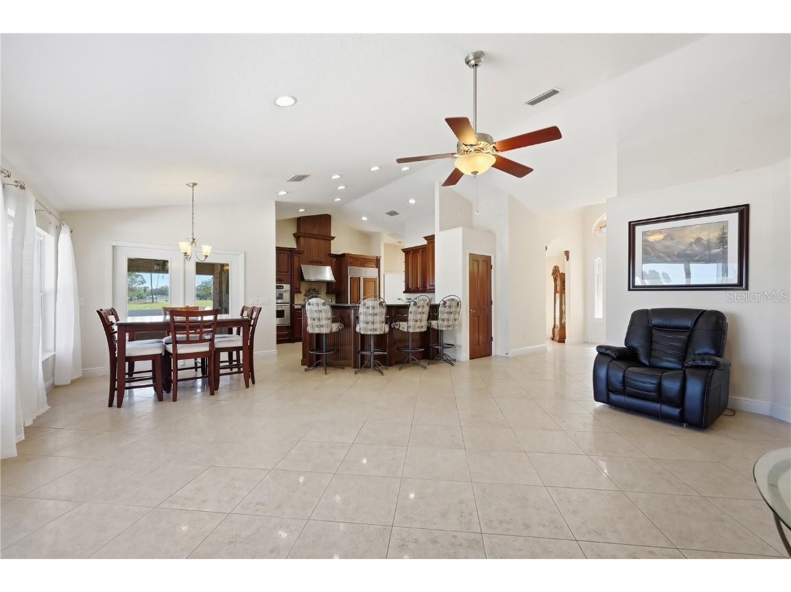 2021 Massachusetts Avenue Orange City FL 32763 V4945806 image12