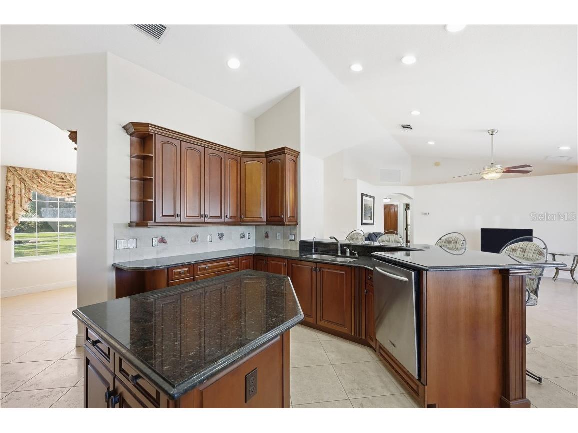 2021 Massachusetts Avenue Orange City FL 32763 V4945806 image18