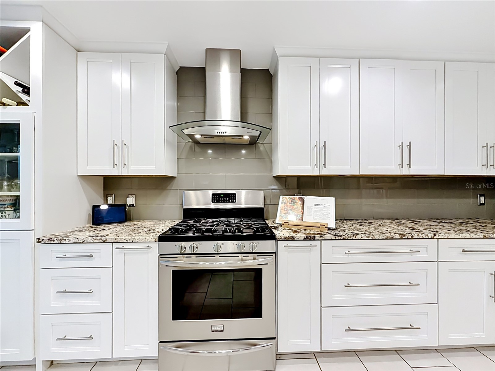 2021 North Pointe Alexis Drive Tarpon Springs FL 34689 - ANCLOTE RIVER W7885799 image23