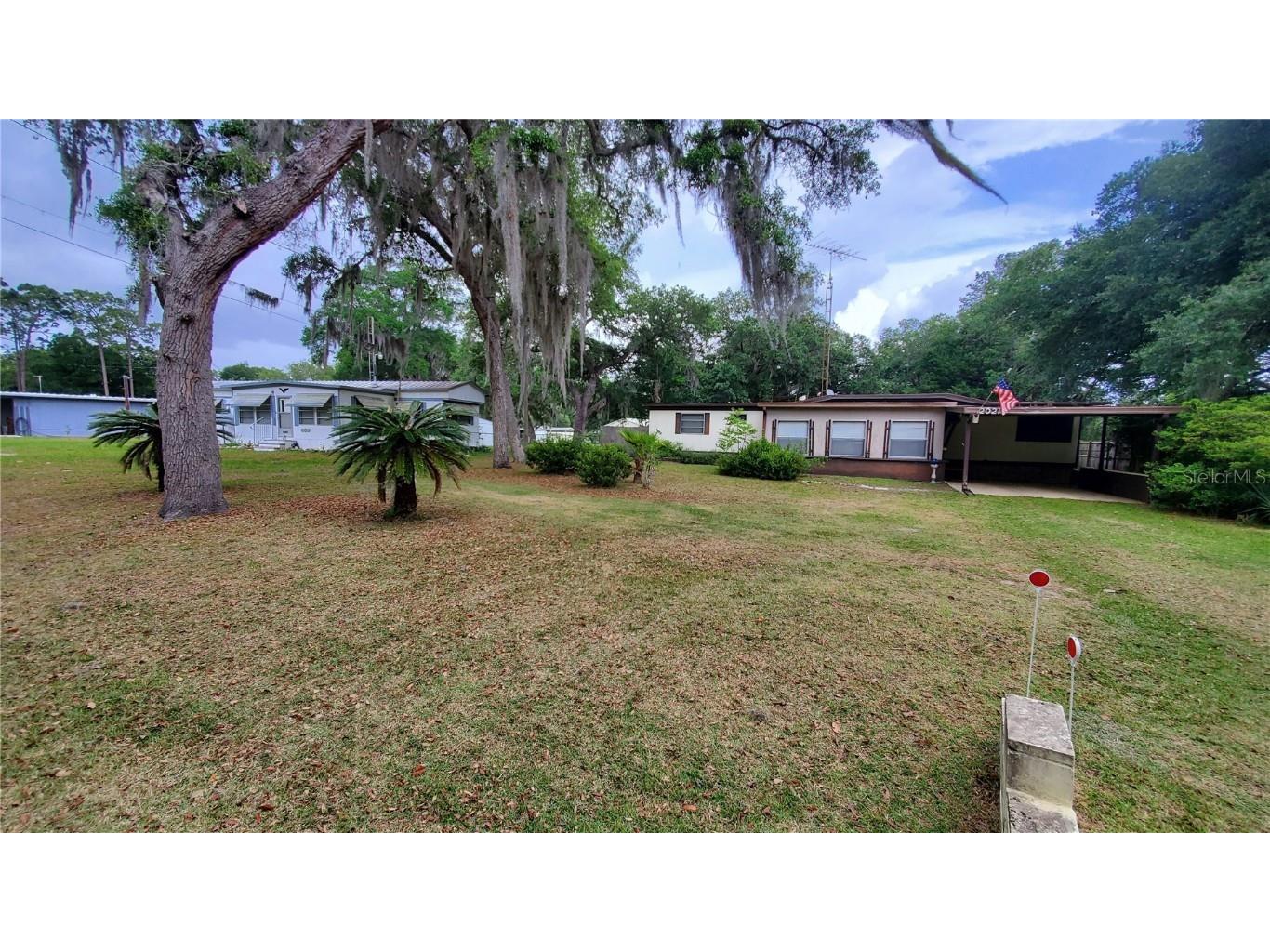 2021 SE 172nd Avenue Silver Springs FL 34488 - North Lake OM678612 image1