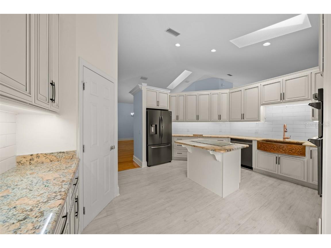 2021 SE Twin Bridge Circle Ocala FL 34471 OM693919 image14