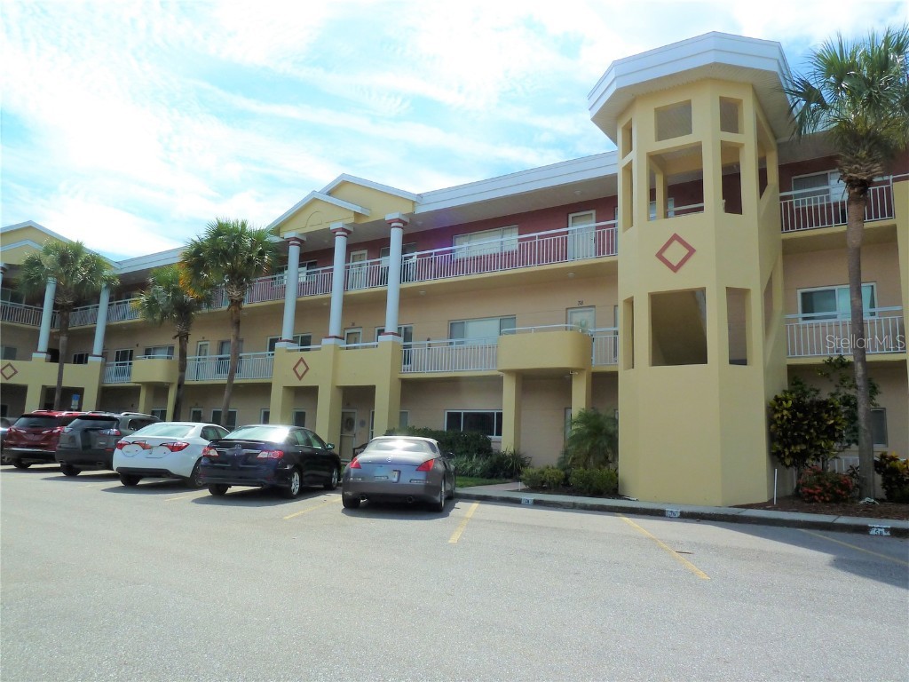 2021 Shangrila Drive #18 Clearwater FL 33763 U8168764 image1