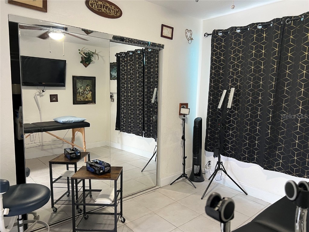 2021 Thrace Street Tampa FL 33605 TB8335750 image4