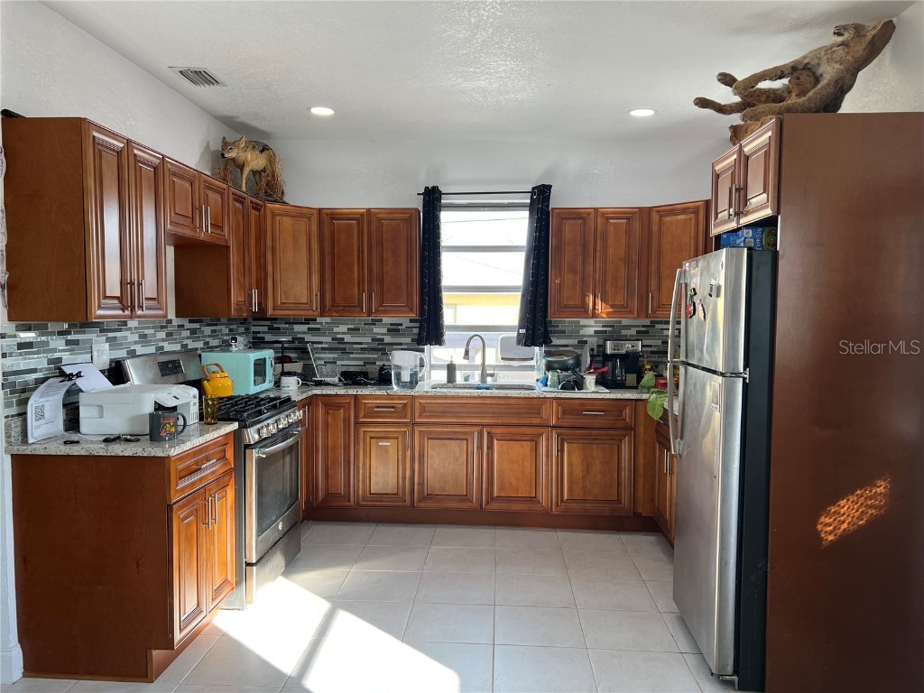 2021 Thrace Street Tampa FL 33605 TB8335750 image8