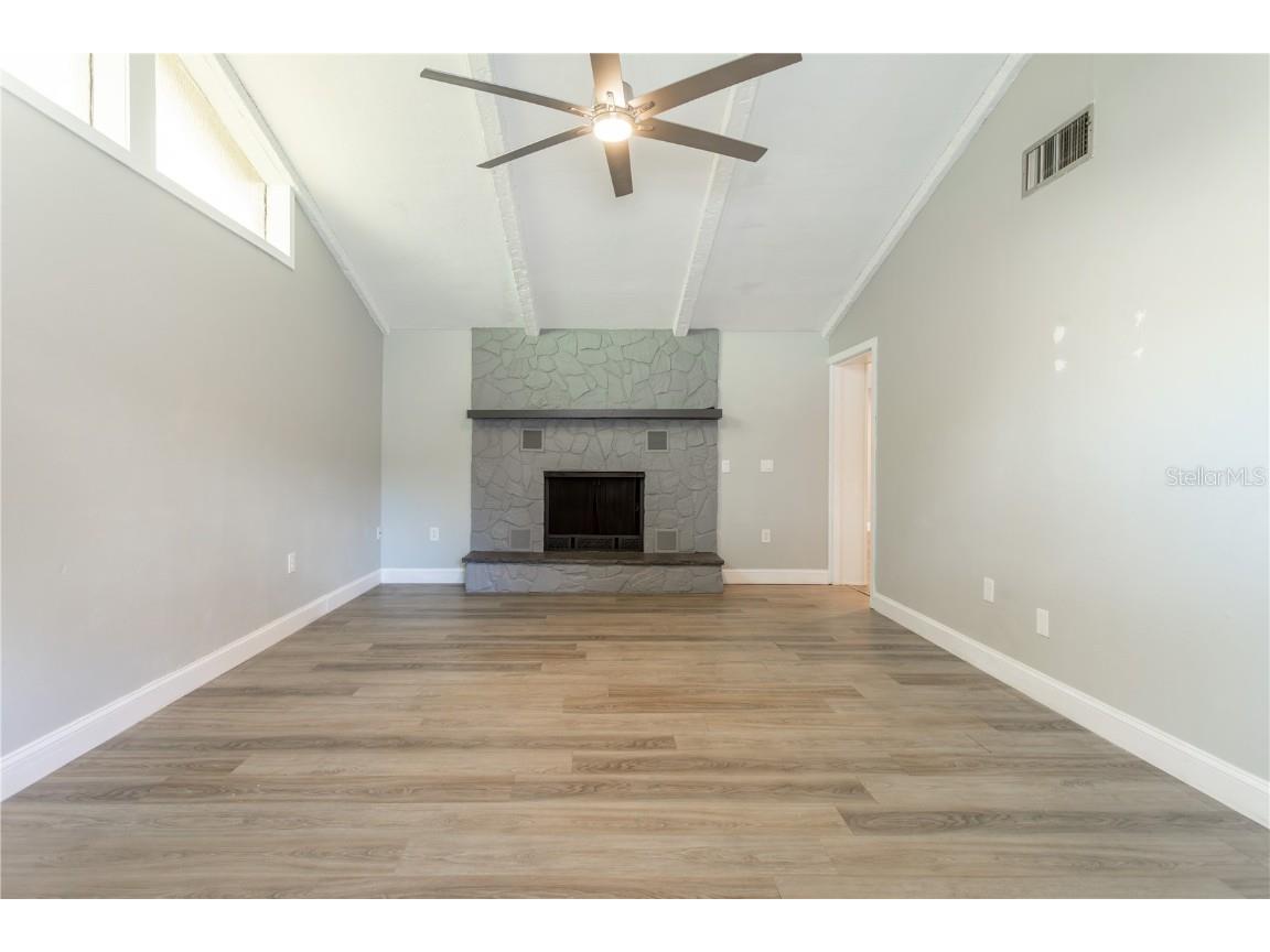 2021 Valley Drive Dunedin FL 34698 TB8418223 image19