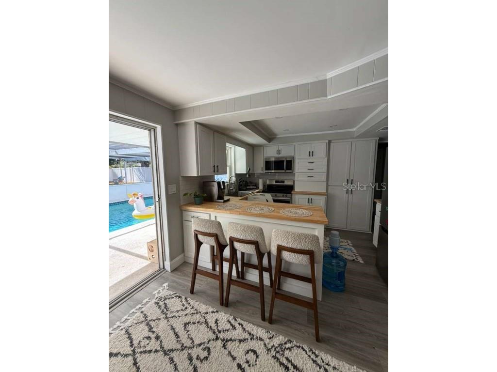 2021 Valley Drive Dunedin FL 34698 TB8418223 image9