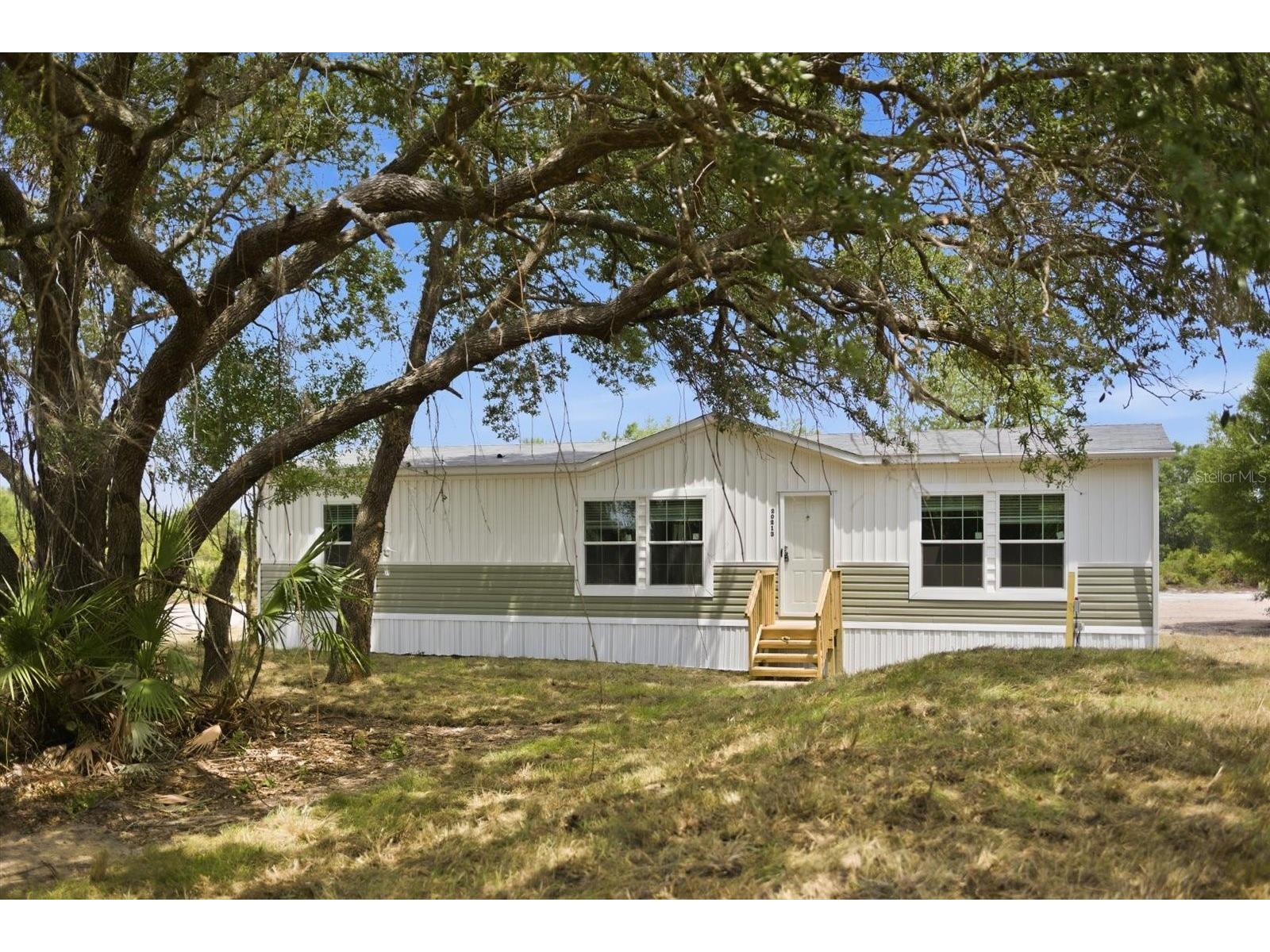 20213 NW 258th Street Okeechobee FL 34972 A4692603 image1