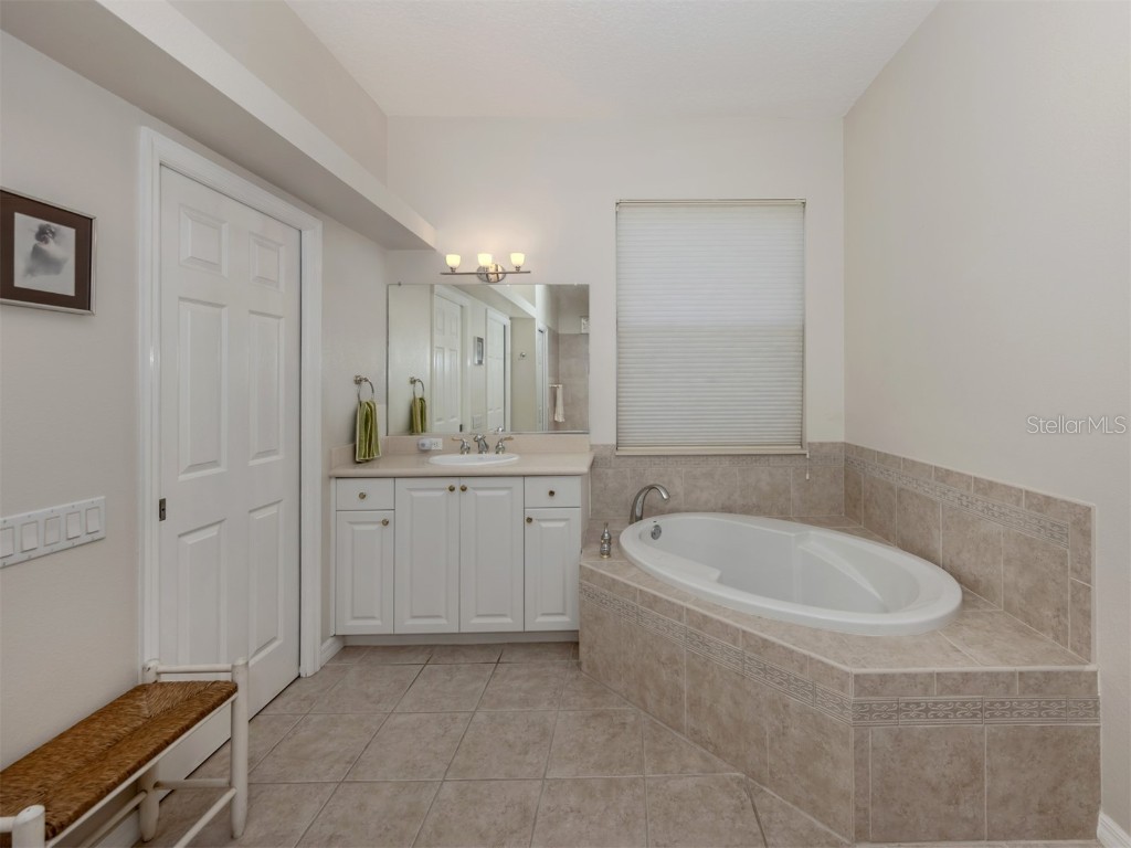 2022 Calusa Lakes Blvd Nokomis FL 34275 N6138617 image19