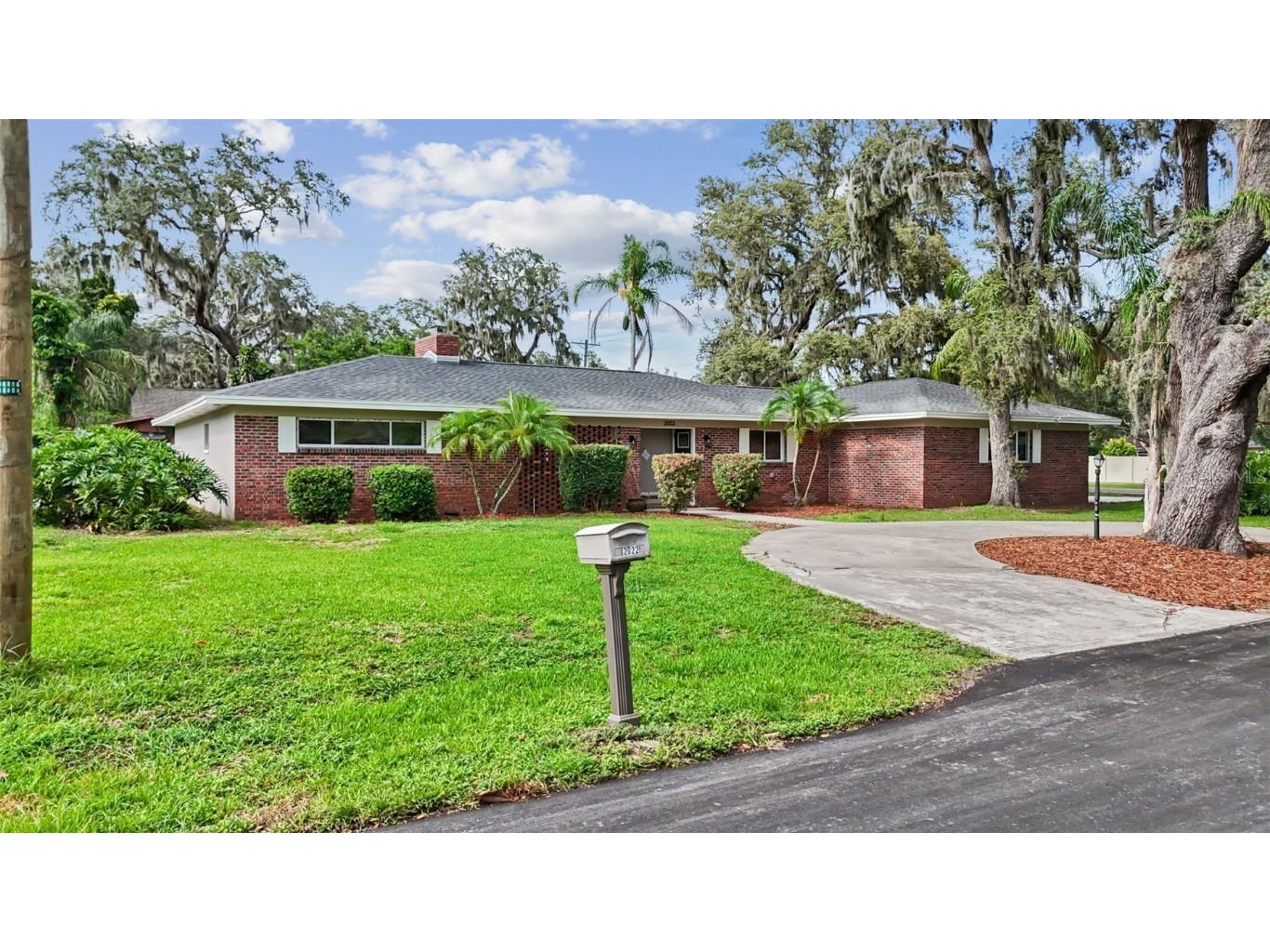 2022 Cricket Lane Valrico FL 33594 TB8402683 image1