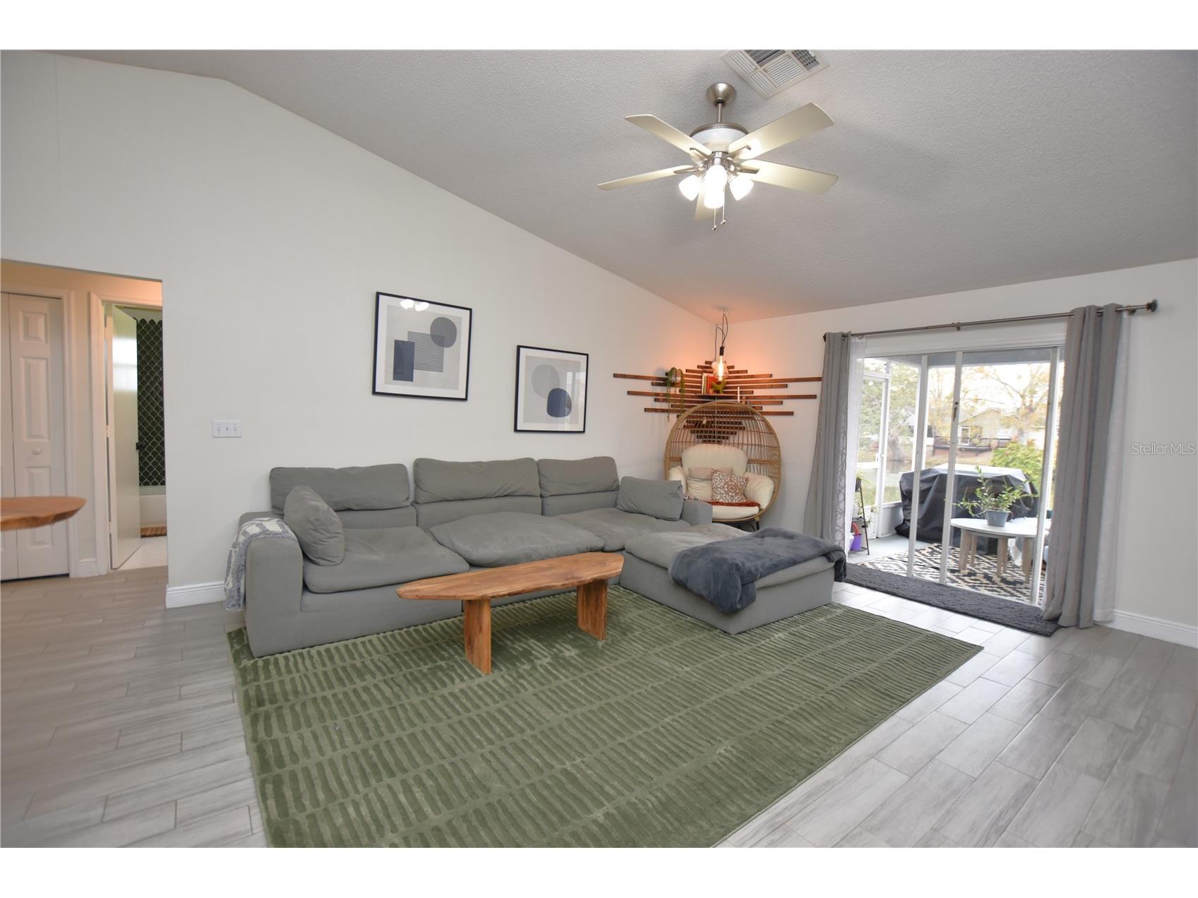 2022 Hatteras Point Lakeland FL 33813 L4959261 image15