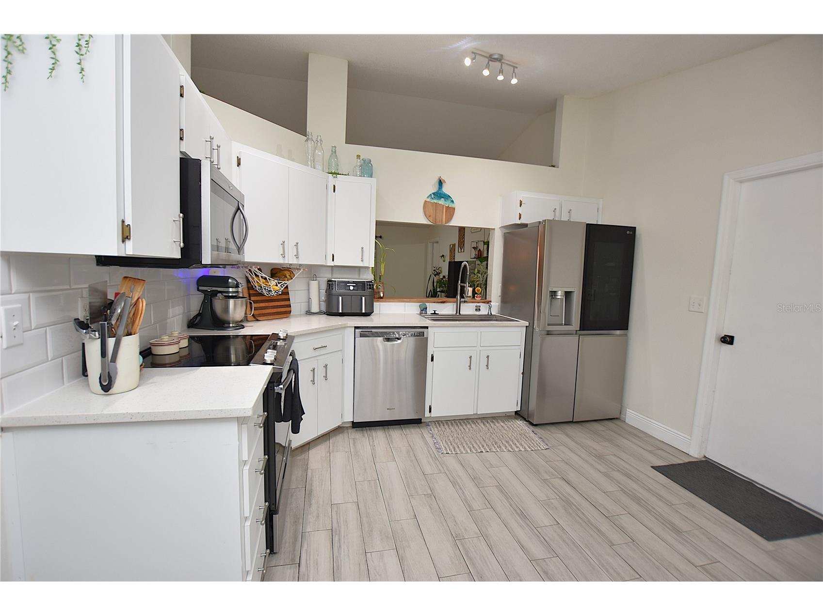 2022 Hatteras Point Lakeland FL 33813 L4959261 image4