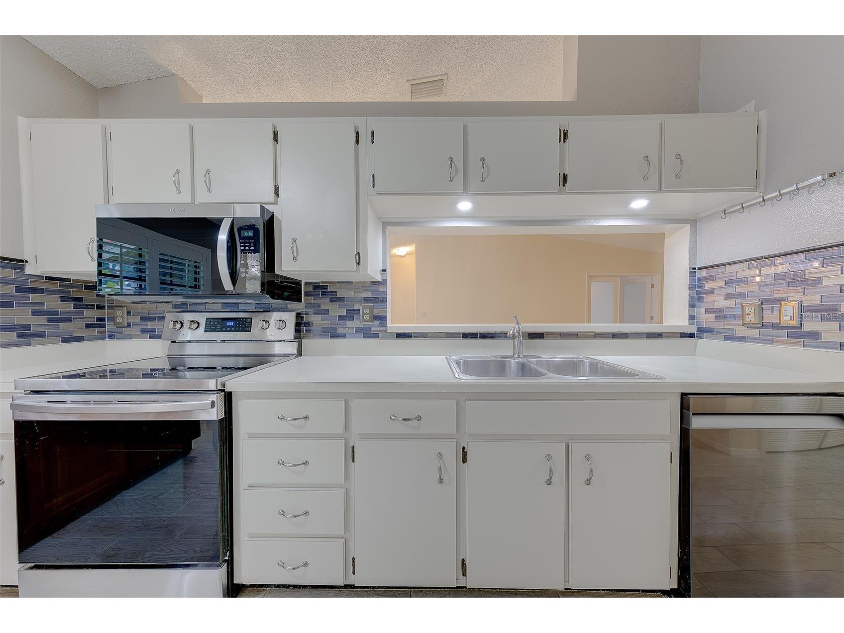 2022 Nash Drive Clearwater FL 33763 TB8532550 image11