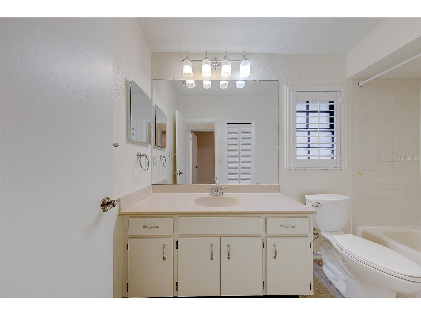 2022 Nash Drive Clearwater FL 33763 TB8532550 image31