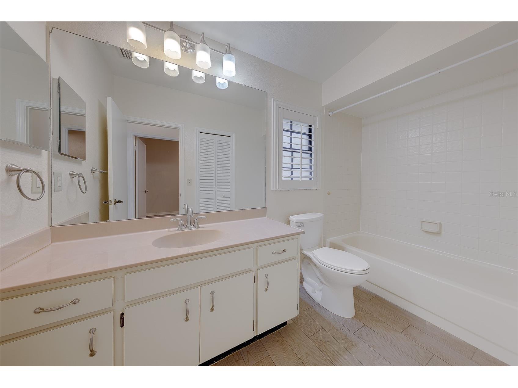 2022 Nash Drive Clearwater FL 33763 TB8532550 image32