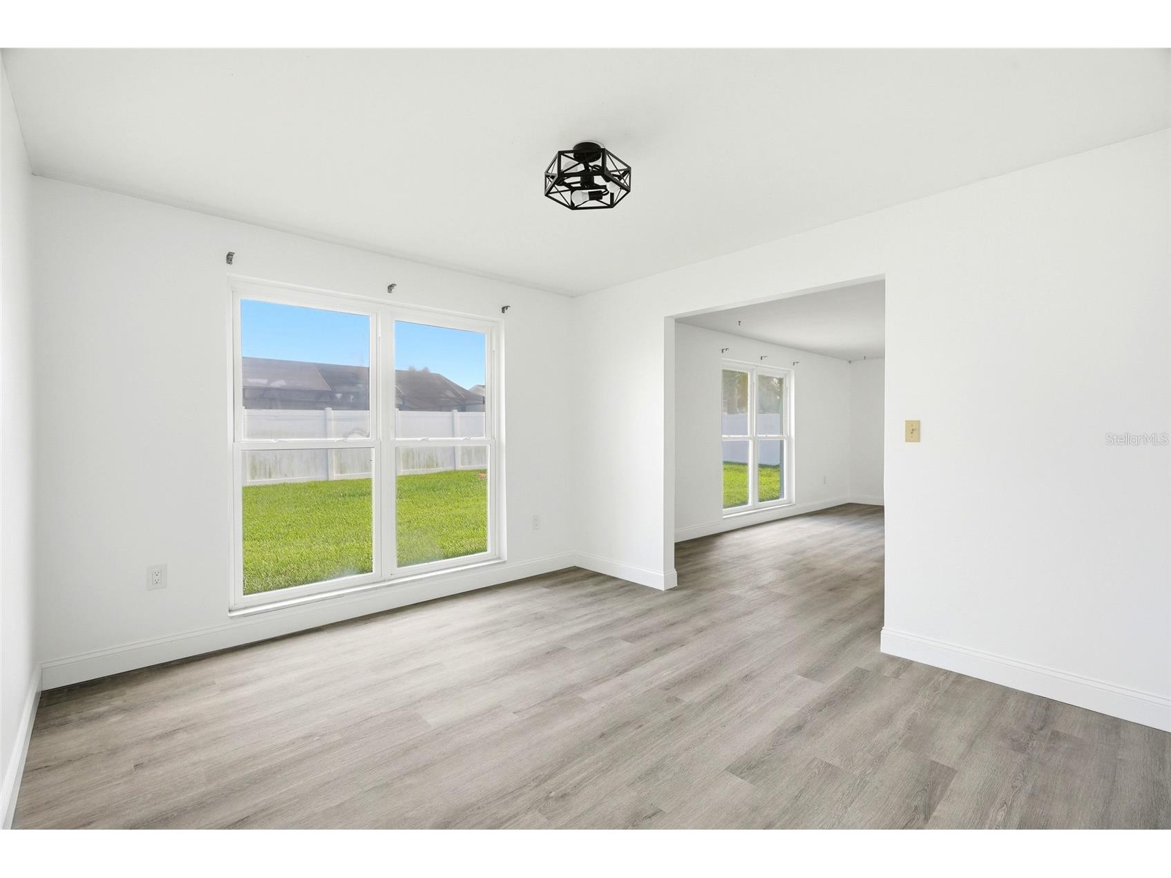 2022 Tanglewood Drive NE Saint Petersburg FL 33702 TB8527481 image11