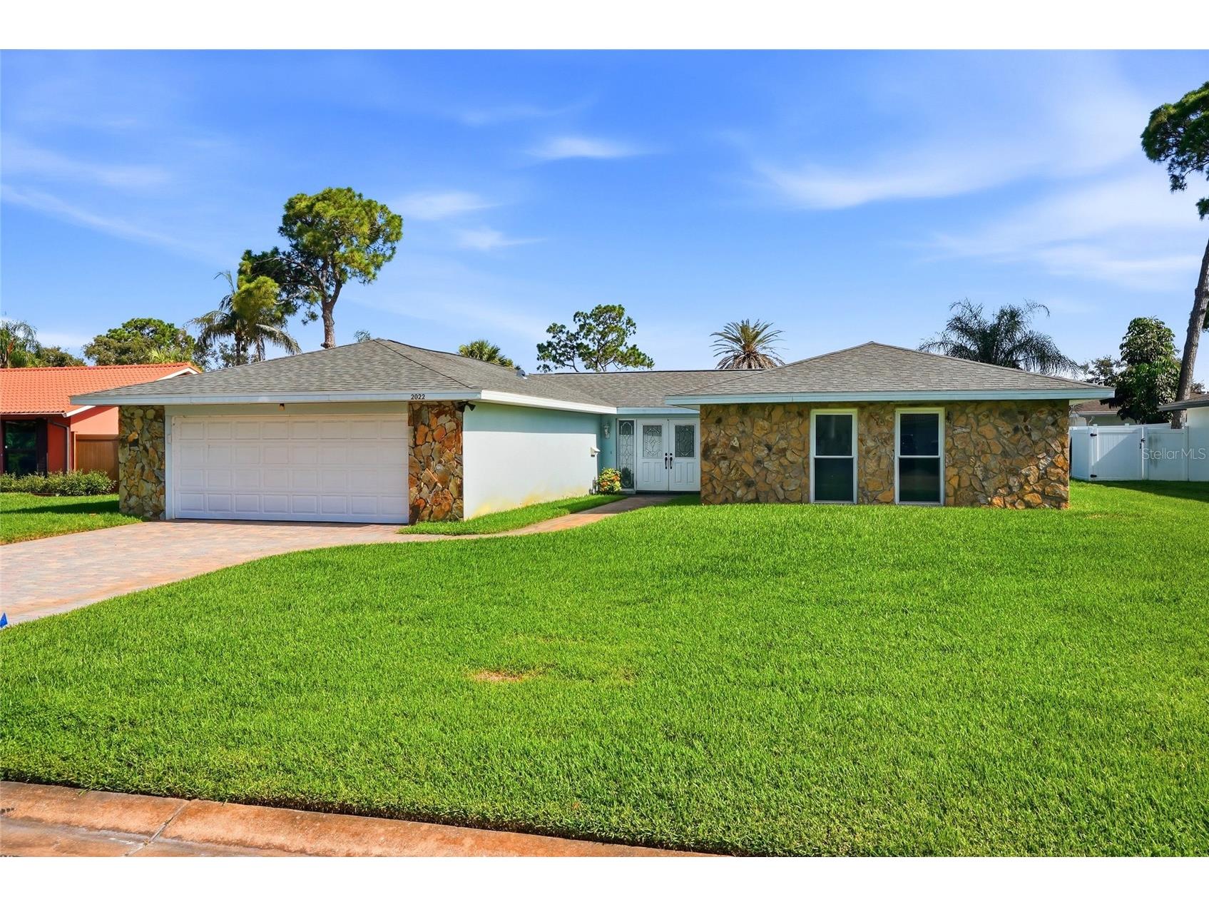 2022 Tanglewood Drive NE Saint Petersburg FL 33702 TB8527481 image2