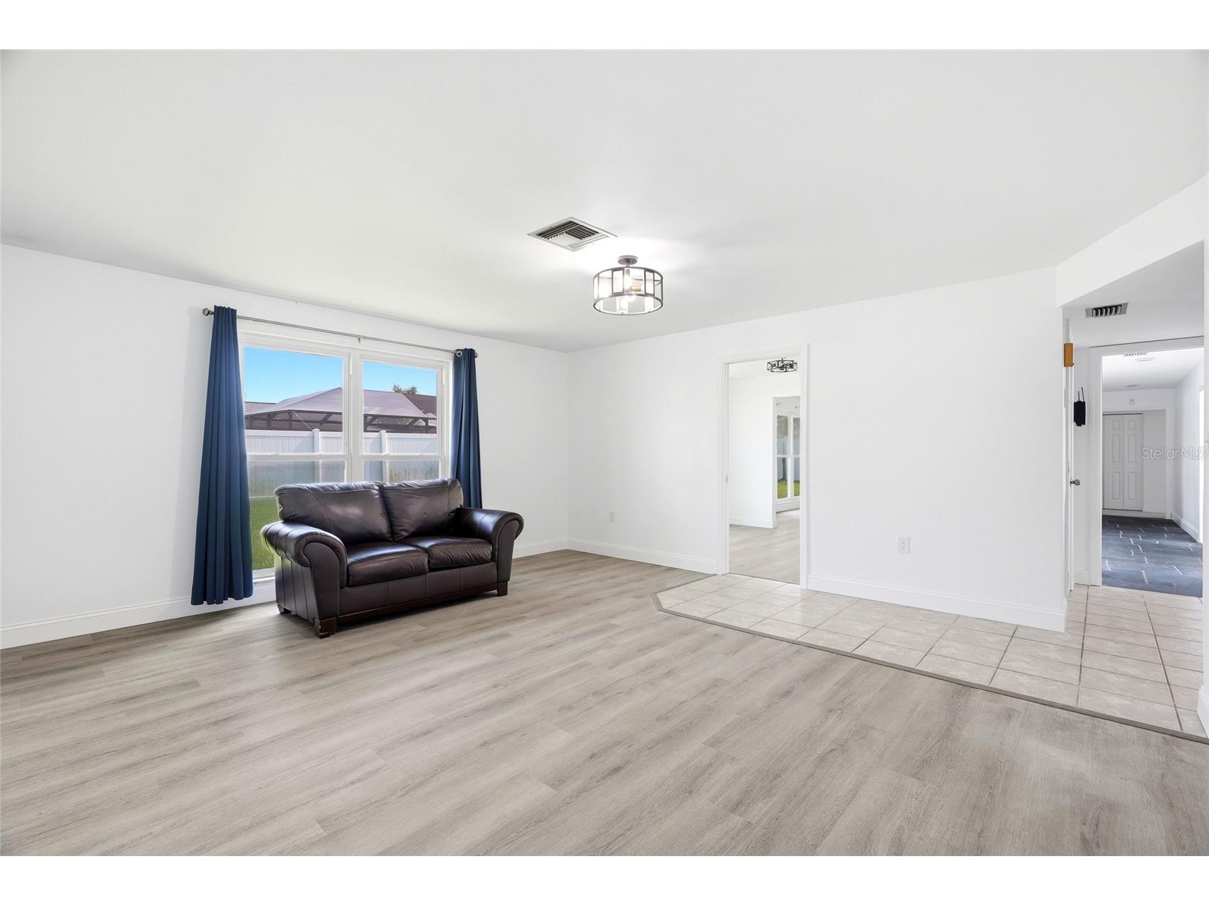 2022 Tanglewood Drive NE Saint Petersburg FL 33702 TB8527481 image7