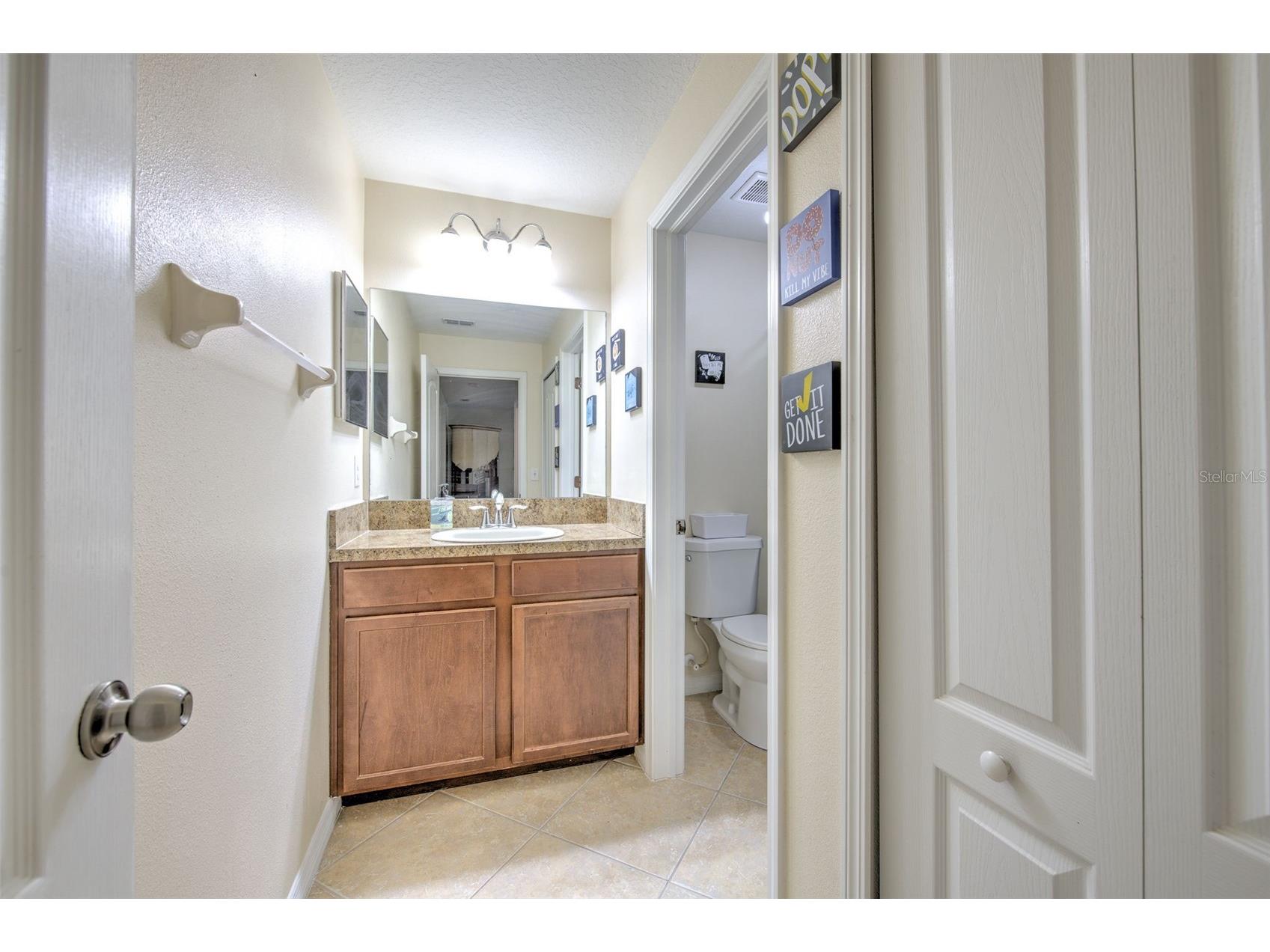 20223 Indian Rosewood Drive Tampa FL 33647 TB8482757 image29