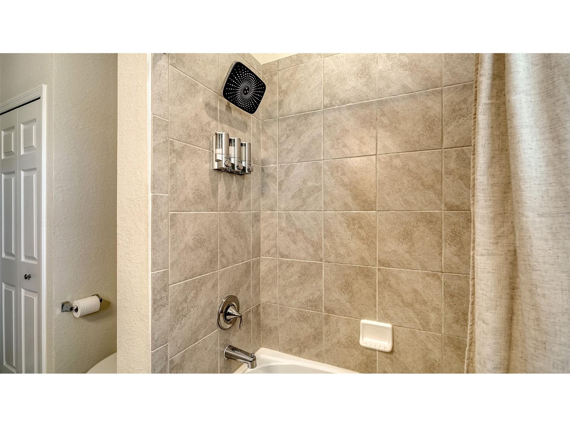 20223 Lagente Circle Venice FL 34293 A4696951 image28