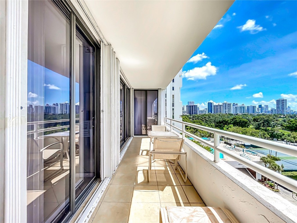 20225 NE 34th Court #817 Miami FL 33180 O6269669 image49