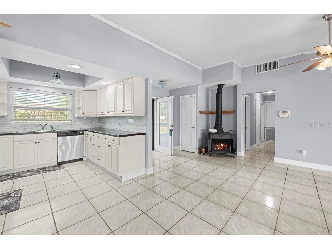 20228 County Line Road Lutz FL 33558 TB8448115 image6