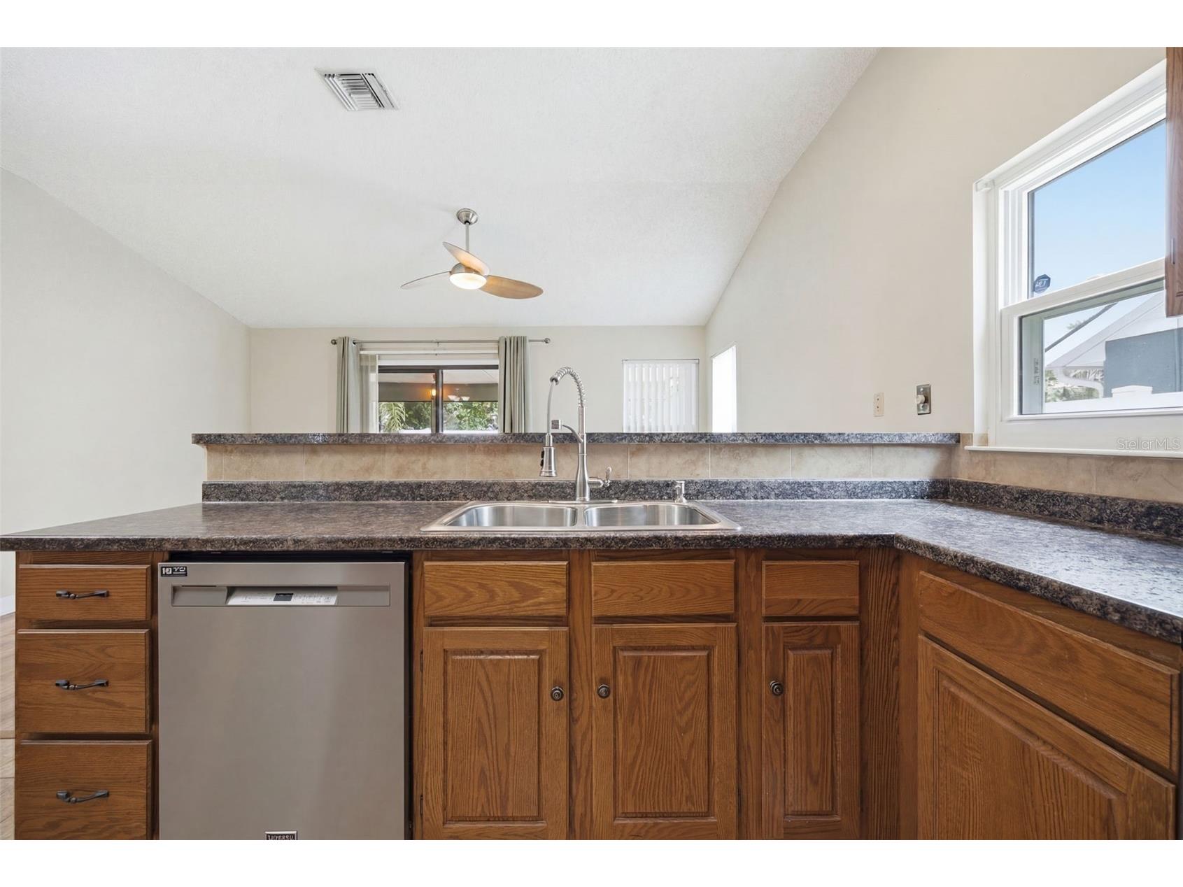 2023 Darlington Oak Drive Seffner FL 33584 TB8516884 image12