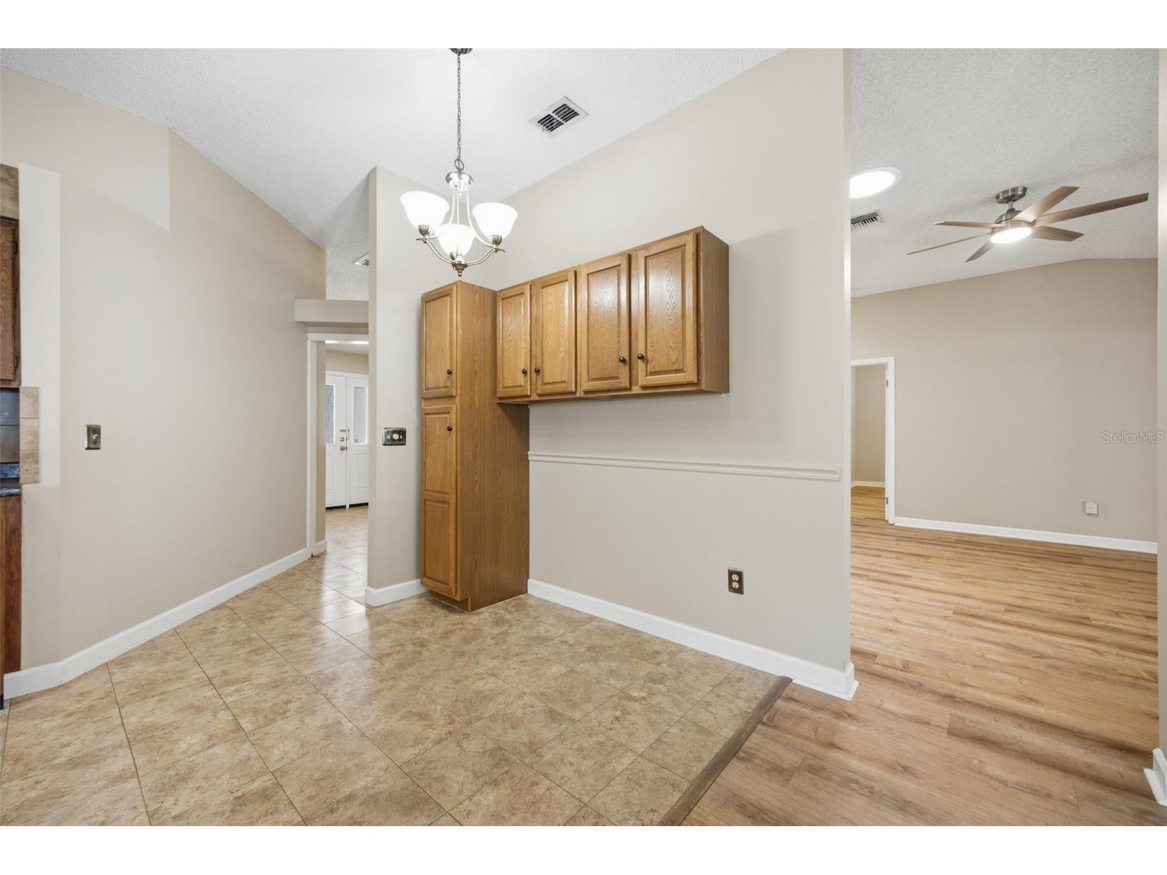 2023 Darlington Oak Drive Seffner FL 33584 TB8516884 image9