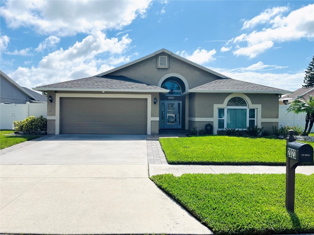 2023 Elk Spring Drive Brandon FL 33511 T3533321 image1