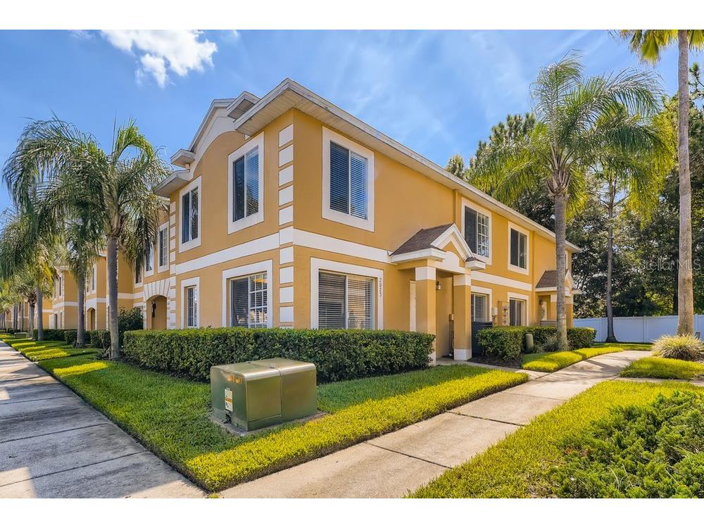 2023 Fluorshire Drive Brandon FL 33511 W7838589 image1