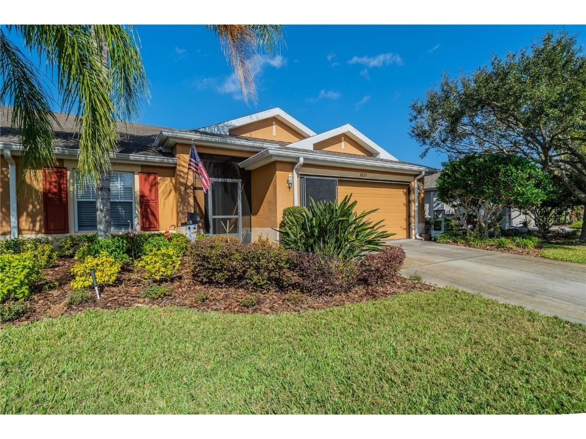 2023 Grantham Greens Drive 2, Sun City Center, FL, 33573 MLS