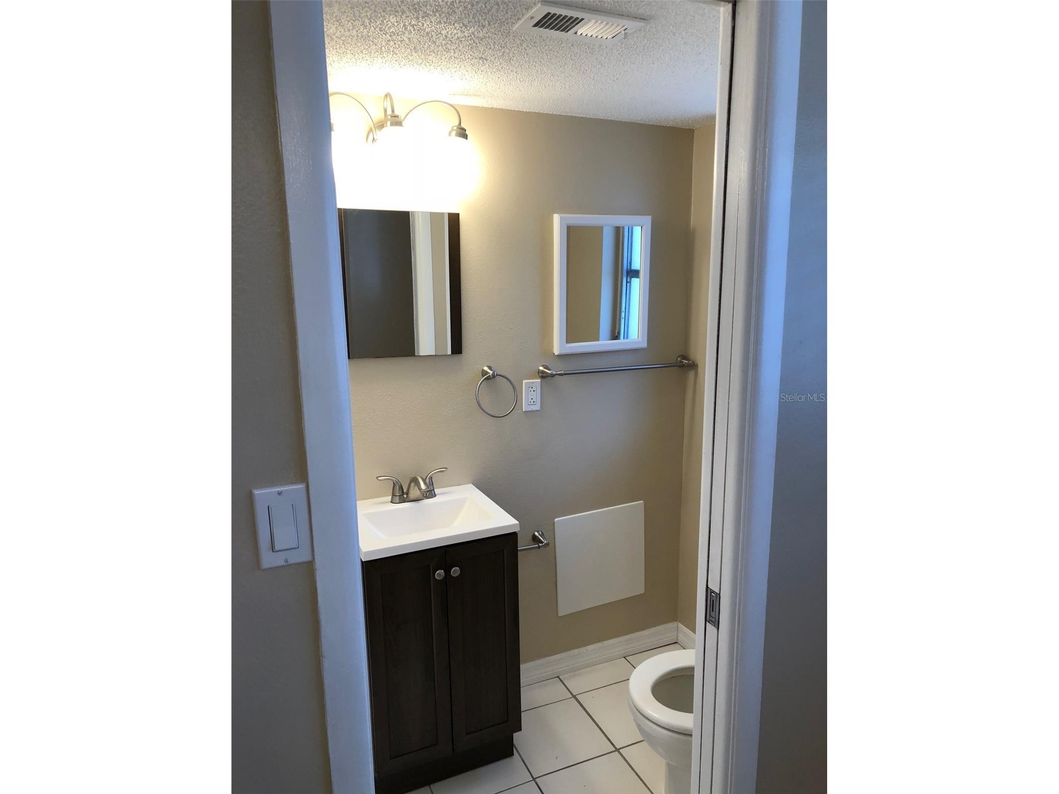 2023 Hyde Park Street Sarasota FL 34239 A4679107 image8
