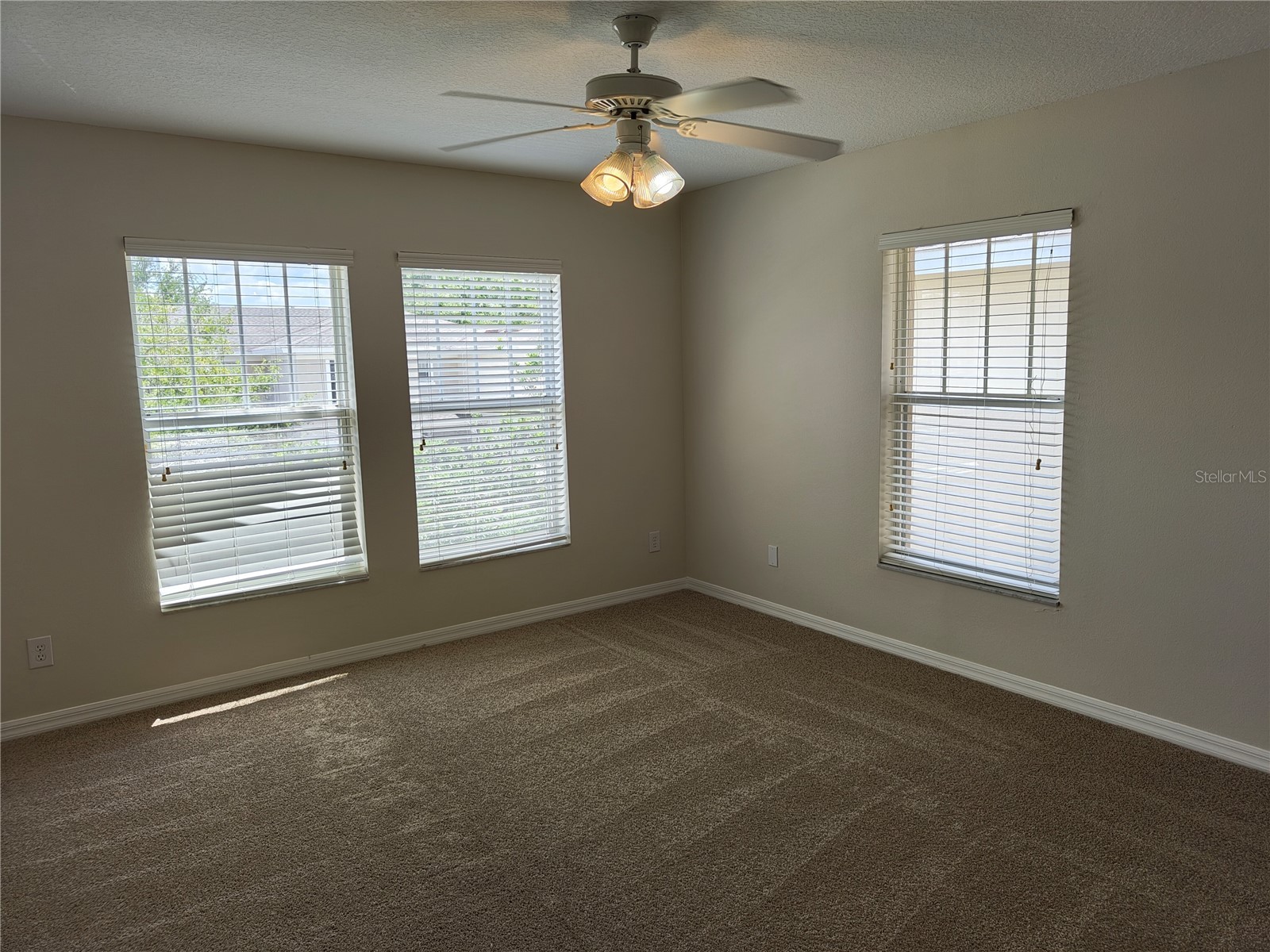 2023 Lacie Jo Lane Kissimmee FL 34743 O6422588 image28