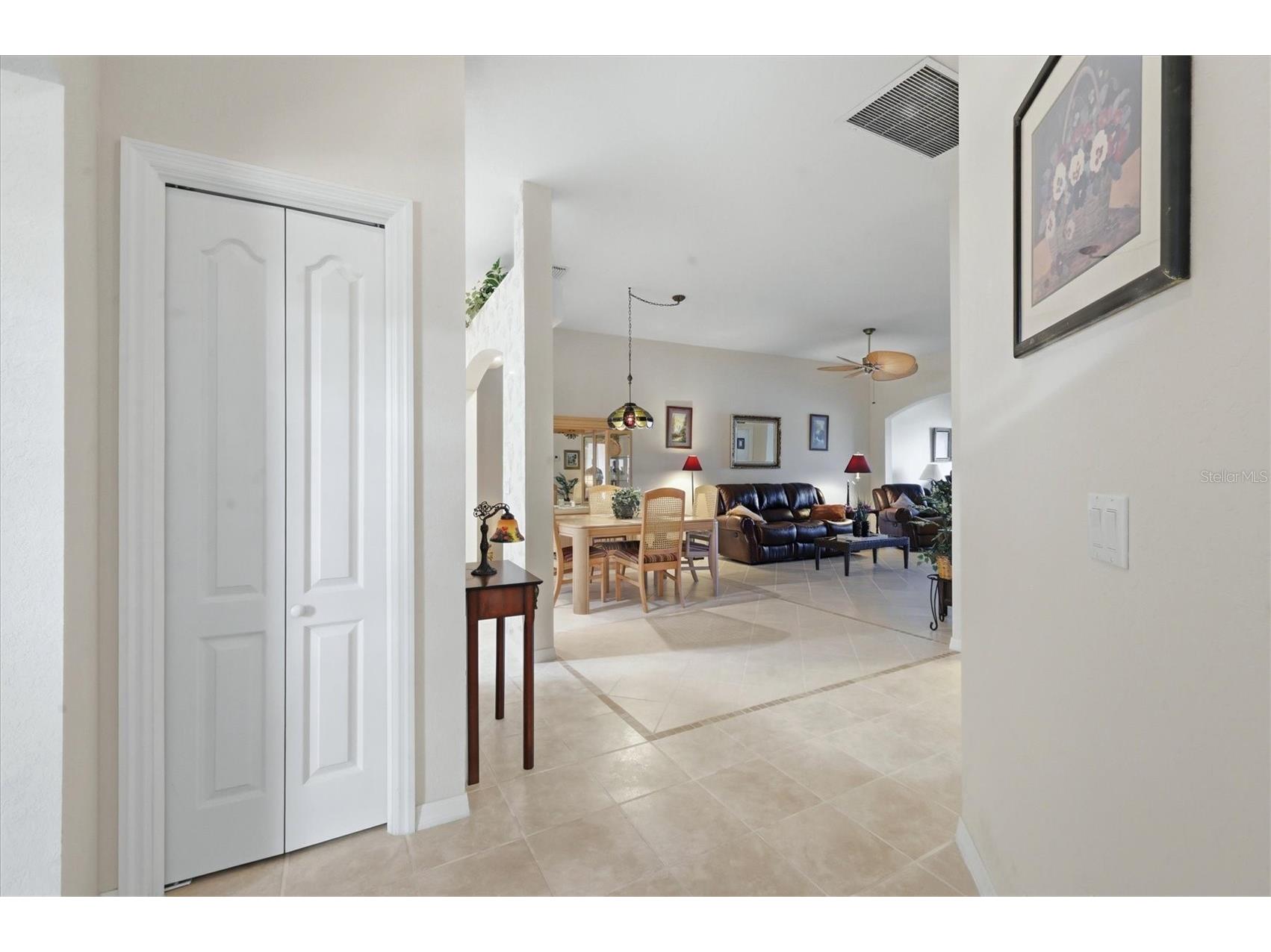 2023 Lynx Run North Port FL 34288 - BOBCAT VILLAS LAKE C7523680 image4