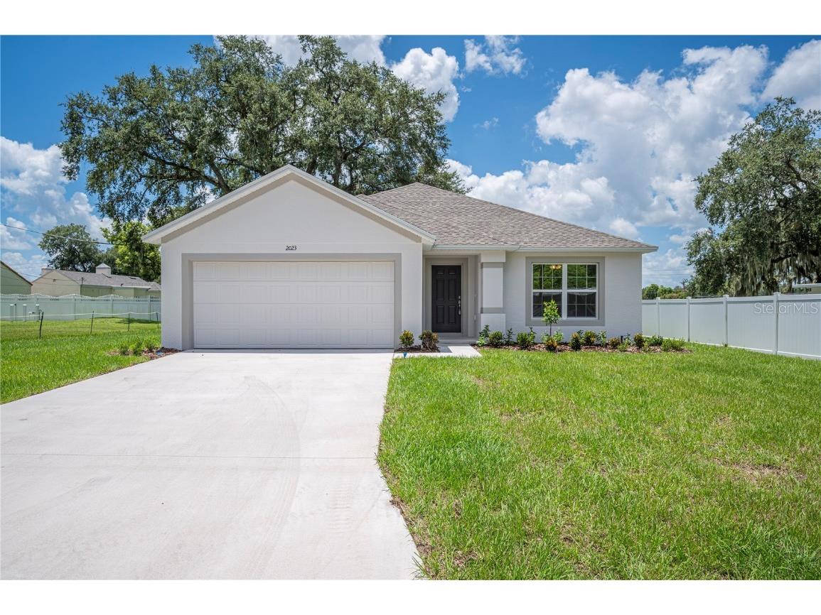 2023 Milton Street Lakeland FL 33801 L4945857 image1