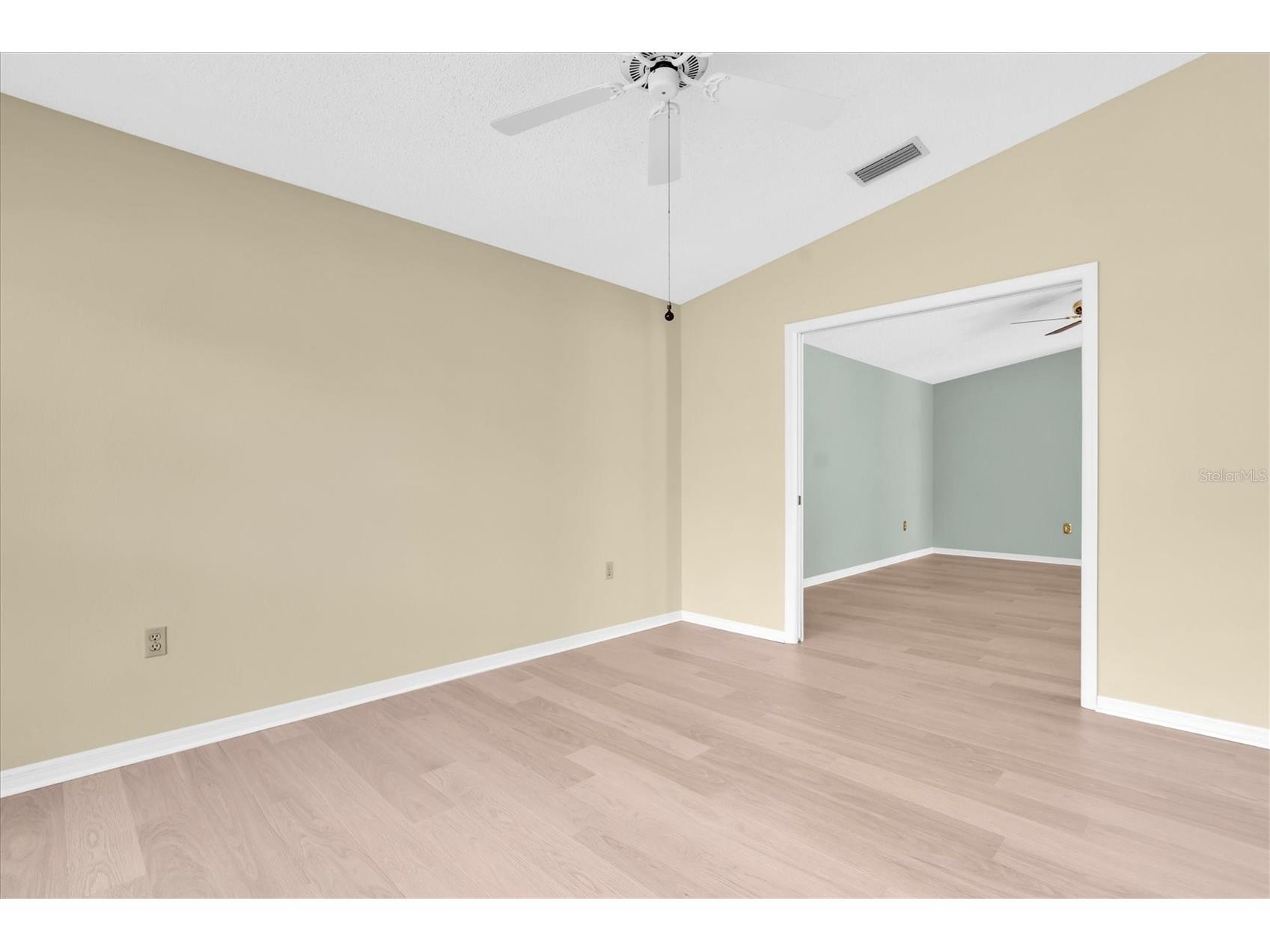 2023 Nash Drive Clearwater FL 33763 TB8498612 image16