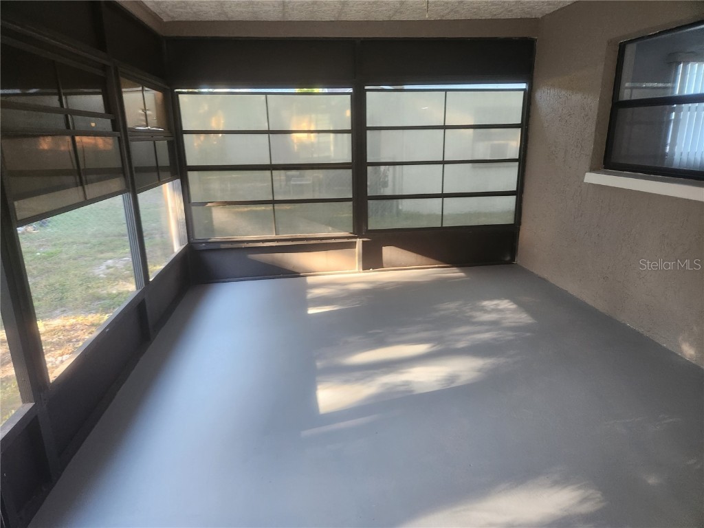 2023 Tumbleweed Drive Holiday FL 34690 TB8446131 image17