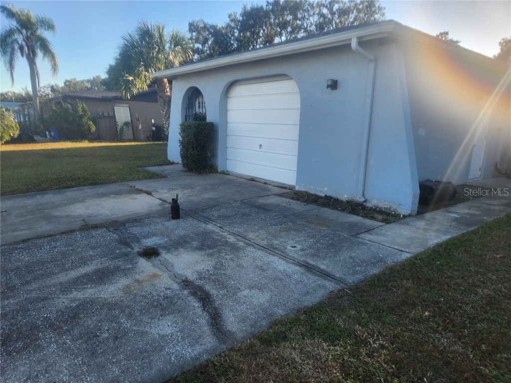 2023 Tumbleweed Drive Holiday FL 34690 TB8446131 image2