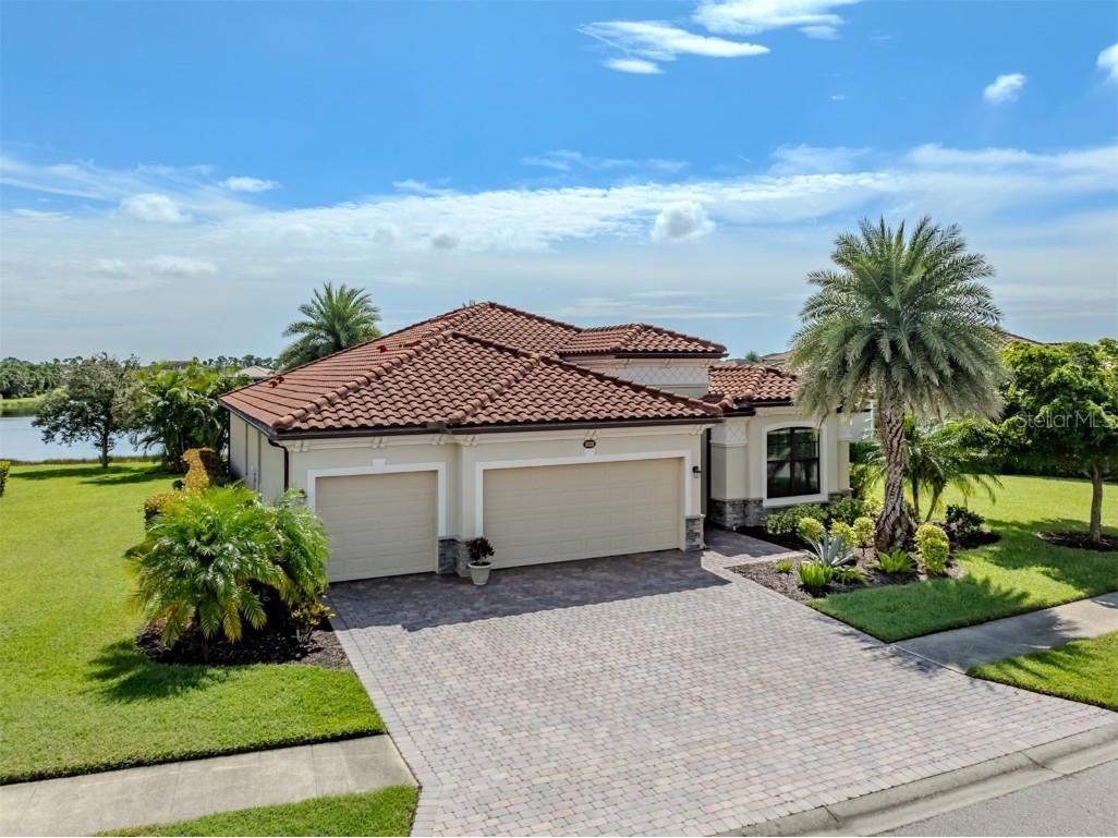 20230 Granlago Drive Venice FL 34293 N6140502 image2