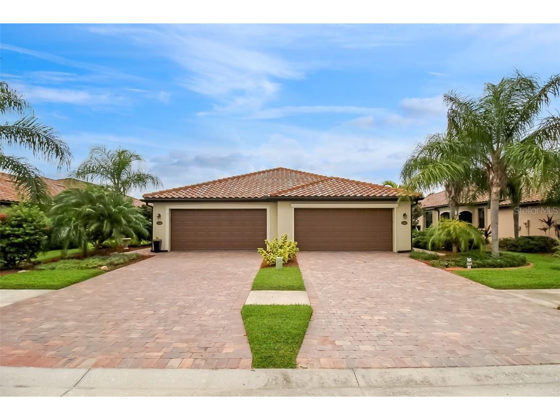 20230 Tesoro Drive Venice FL 34293 A4617722 image1