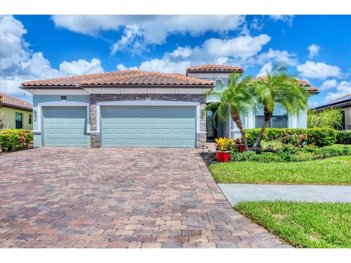 20235 Granlago Drive Venice FL 34293 N6139196 image2