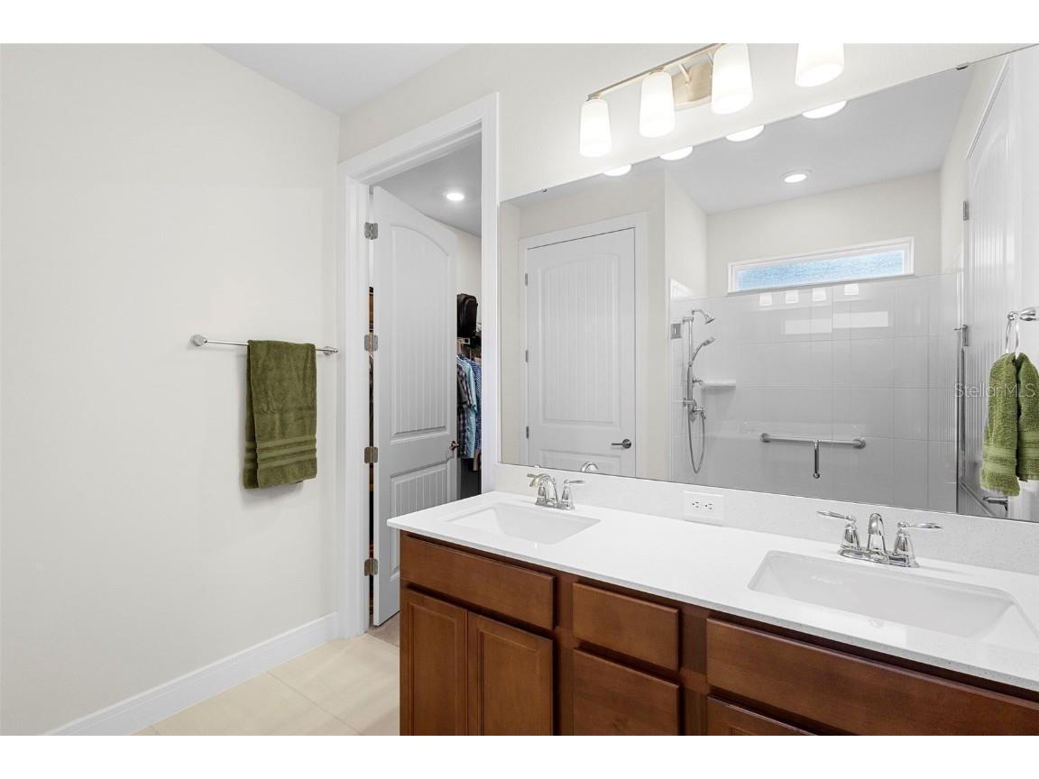 2024 Canopy Terrace Boulevard Deland FL 32724 V4945395 image16