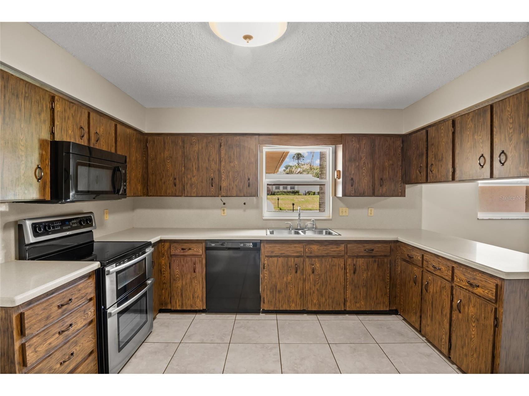 2024 Charnes Court Lakeland FL 33813 L4962980 image6