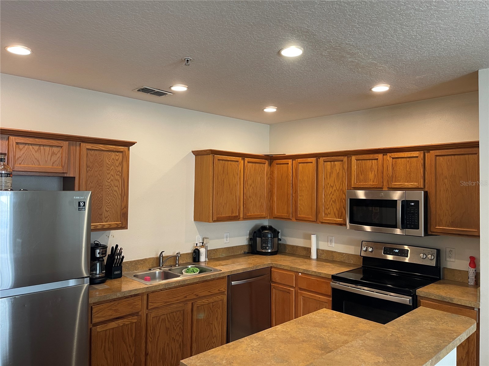 2024 Cypress Bay Boulevard Kissimmee FL 34743 S5145498 image7