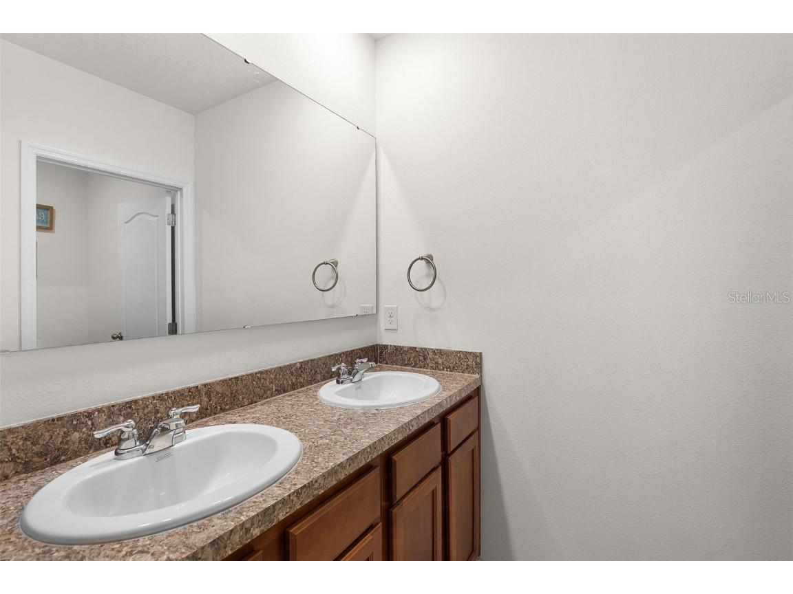 2024 Griffin Oaks Way Tavares FL 32778 G5100310 image30