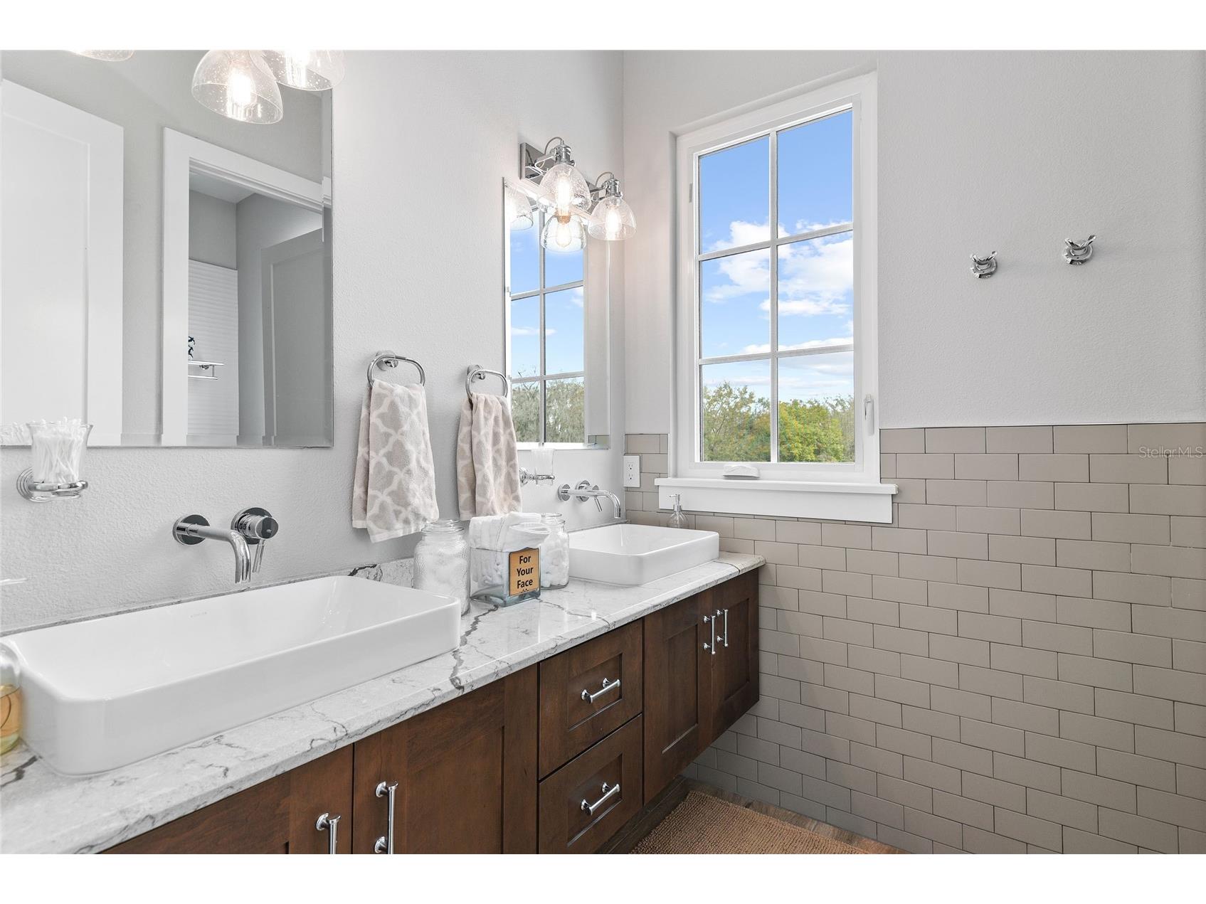 2024 Lake Drive Winter Park FL 32789 - LAKE KILLARNEY O6409405 image24