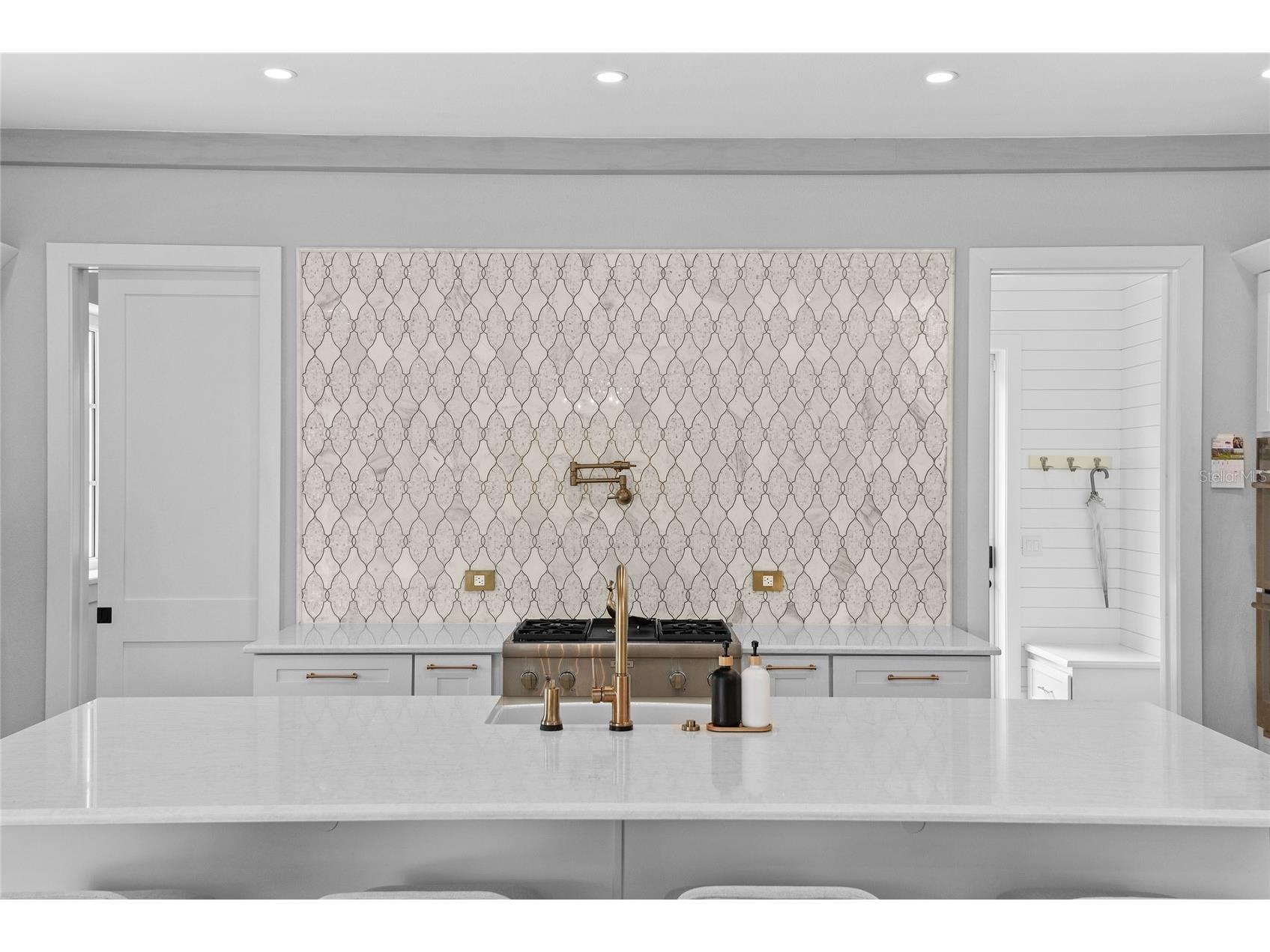 2024 Lake Drive Winter Park FL 32789 - LAKE KILLARNEY O6409405 image4