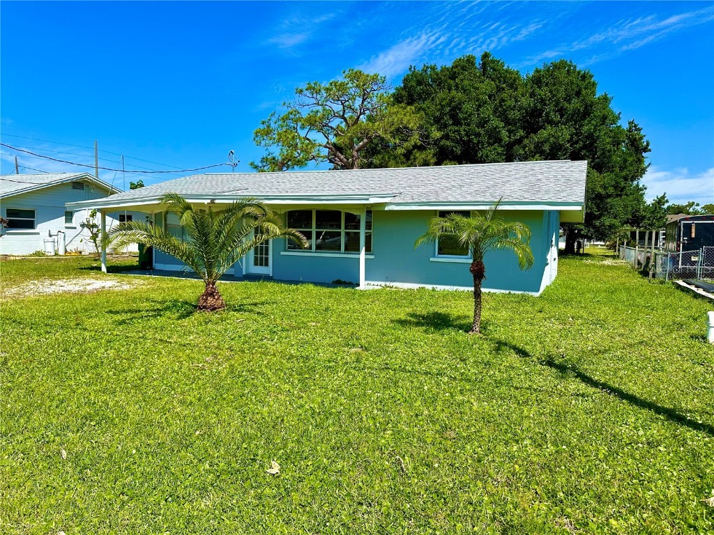 2024 Massachusetts Avenue Englewood FL 34224 C7493323 image1