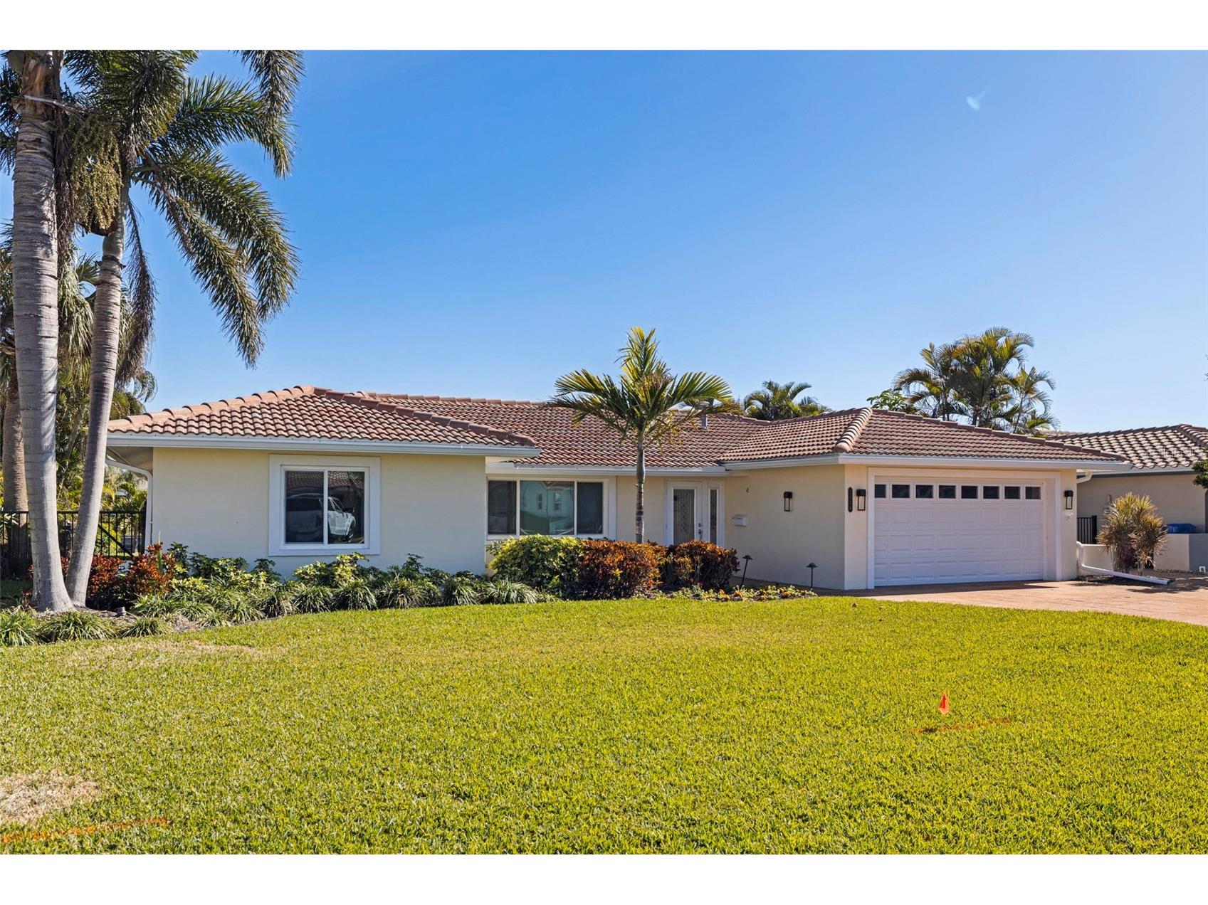 2024 Massachusetts Avenue NE Saint Petersburg FL 33703 TB8475638 image10