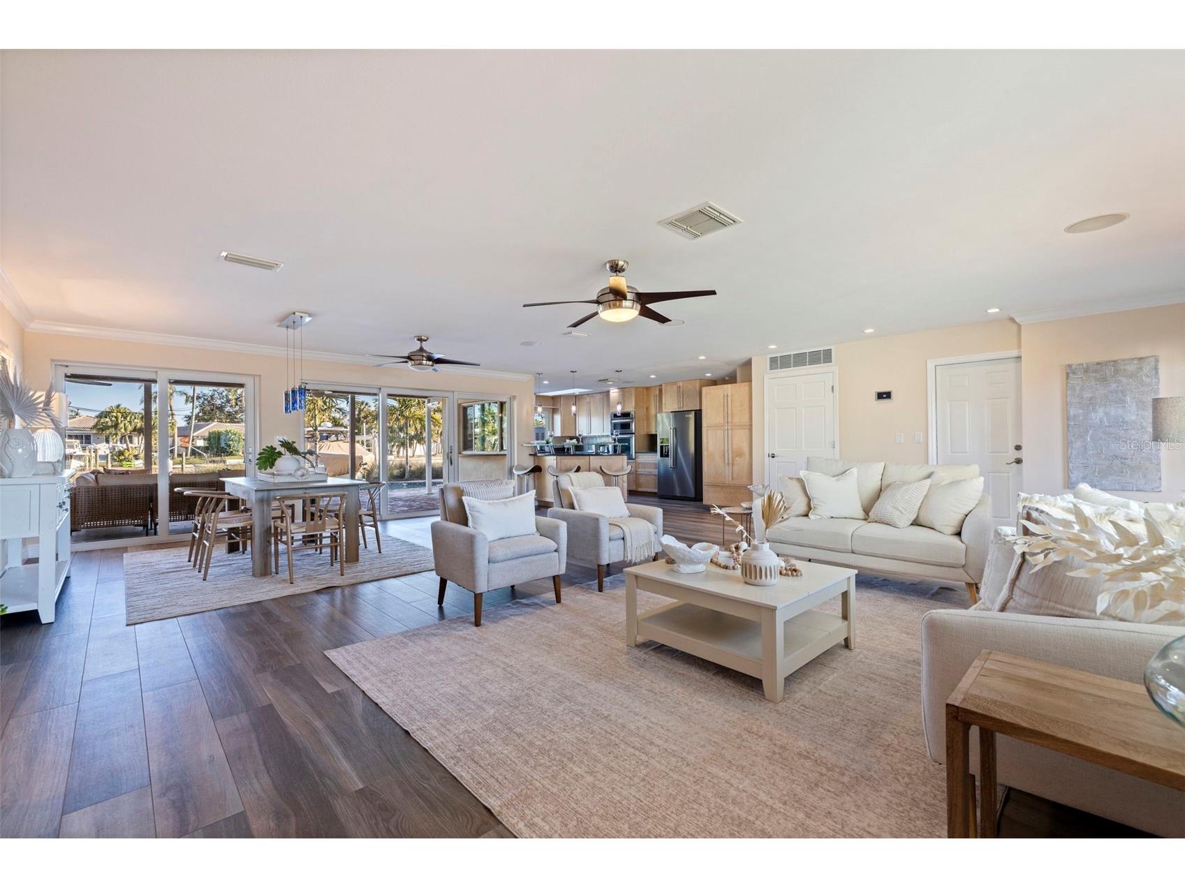 2024 Massachusetts Avenue NE Saint Petersburg FL 33703 TB8475638 image14